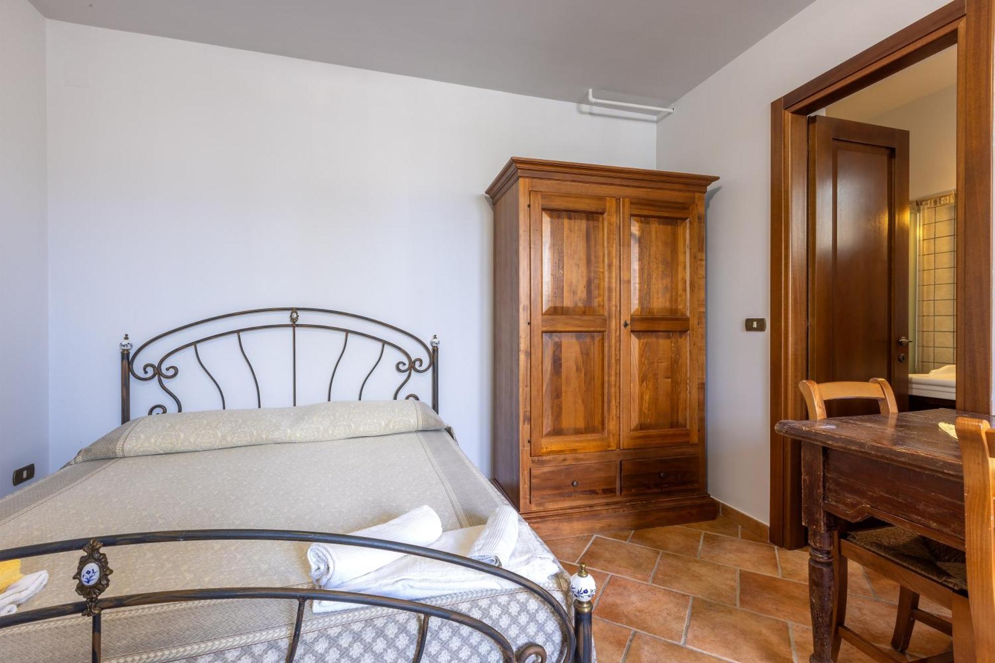 Bed and Breakfast Casa Ulmi Con Piscina Уджано-ла-Кьеза Экстерьер фото