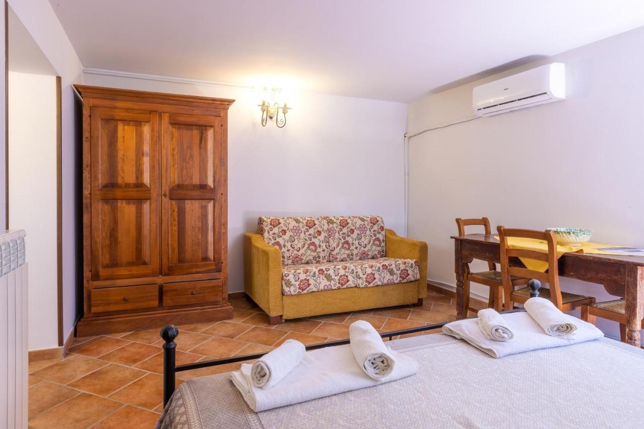 Bed and Breakfast Casa Ulmi Con Piscina Уджано-ла-Кьеза Экстерьер фото