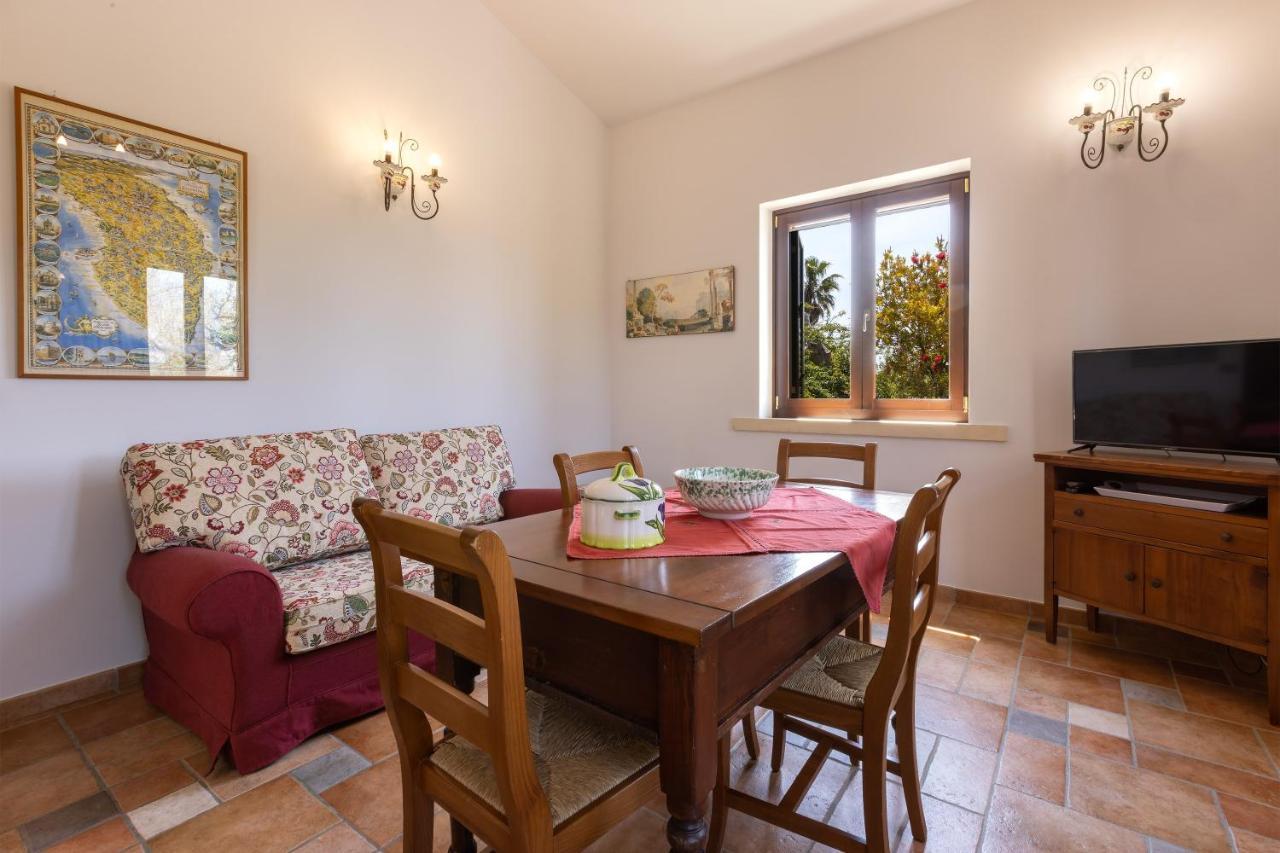 Bed and Breakfast Casa Ulmi Con Piscina Уджано-ла-Кьеза Экстерьер фото