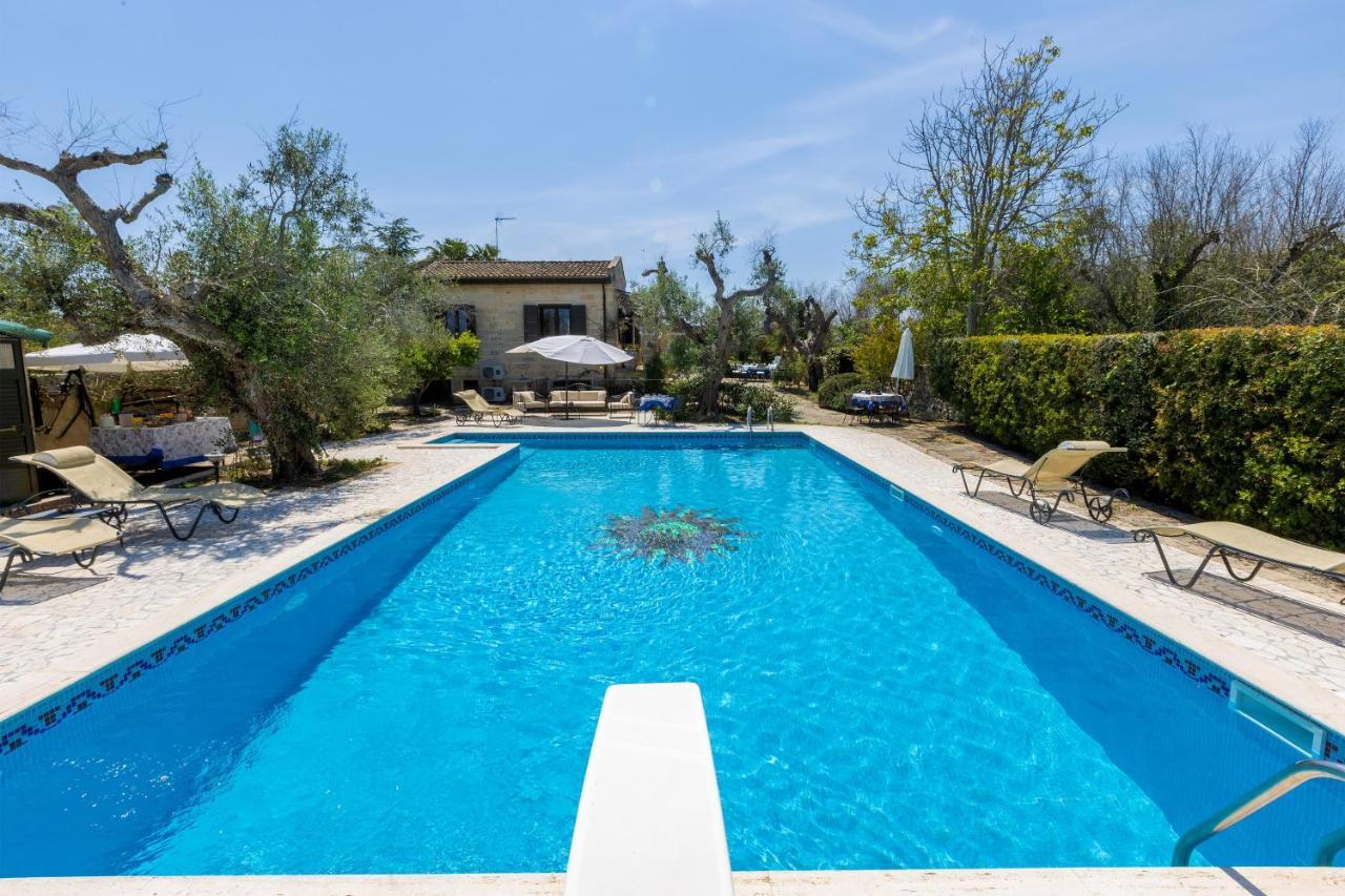 Bed and Breakfast Casa Ulmi Con Piscina Уджано-ла-Кьеза Экстерьер фото